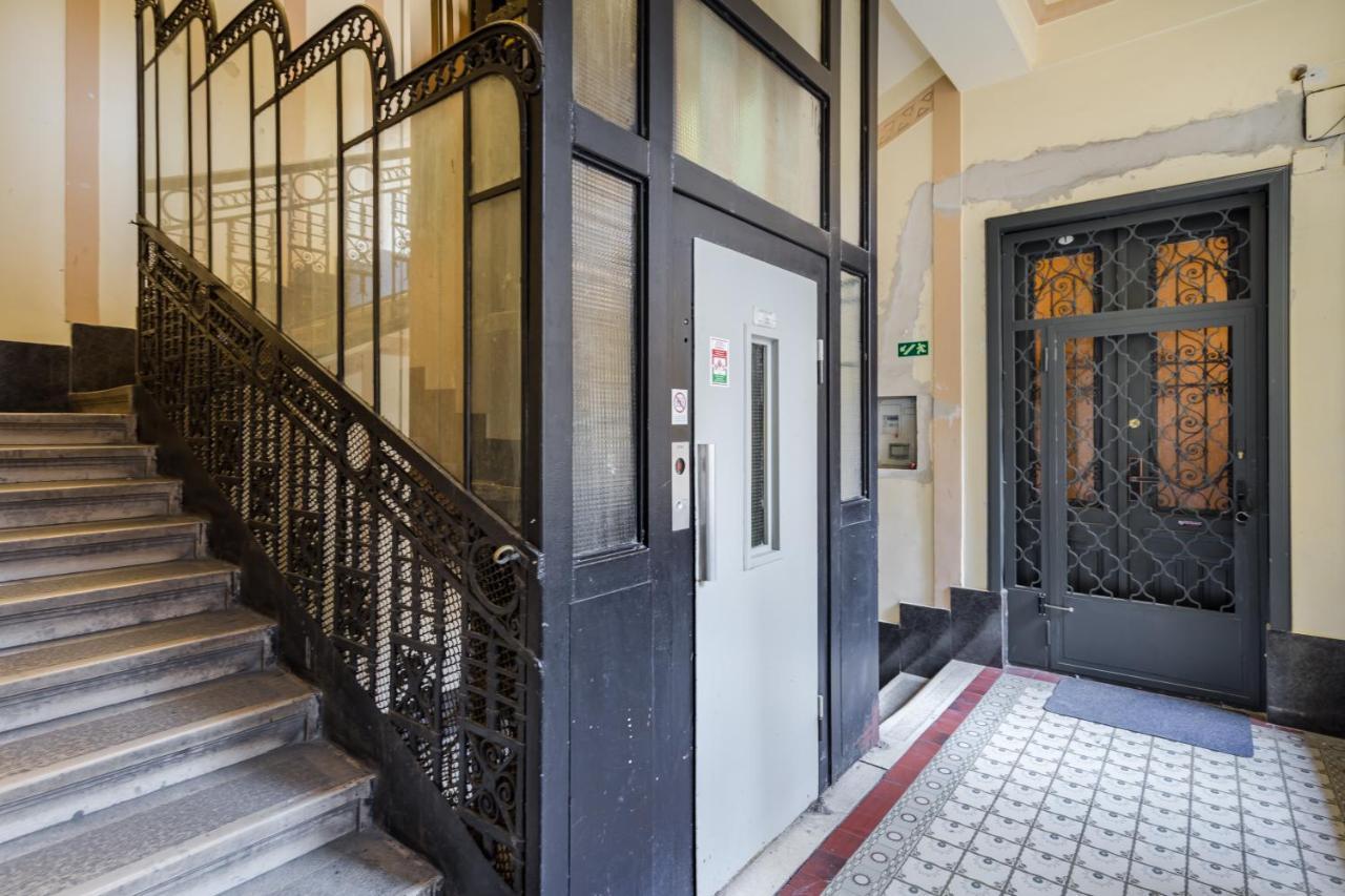 Bpr Violet Noir Apartment With A/C Budapešť Exteriér fotografie